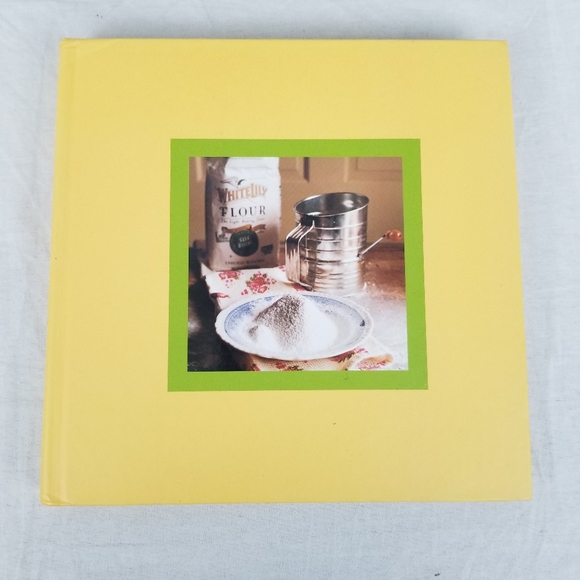 Jan Karon's Mitford Cook Book & Kitchen Reader - Picture 3 of 13